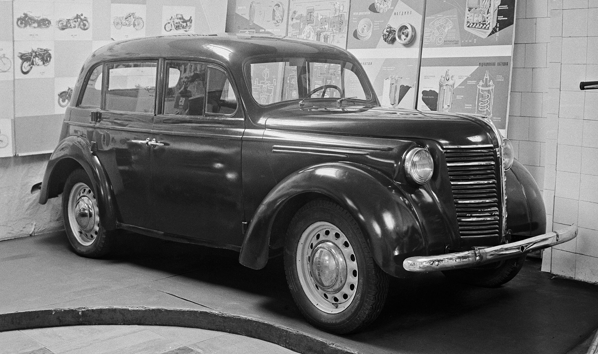 Почему в СССР провалился проект «народного» автомобиля КИМ-10