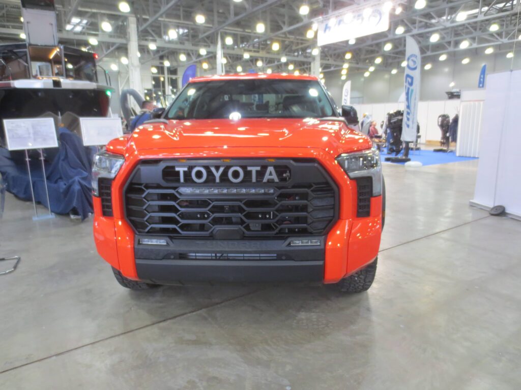 Новый пикап Toyota Tundra TRD Pro доехал до российского рынка: сколько он стоит
