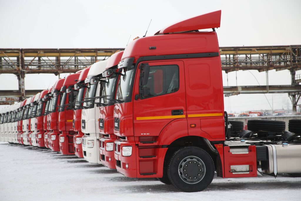 Продажи новых грузовиков в России выросли на 3%