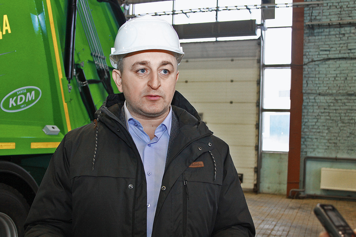 Как делают мусоровозы в России: сходил на  завод КДМ и все увидел своими глазами