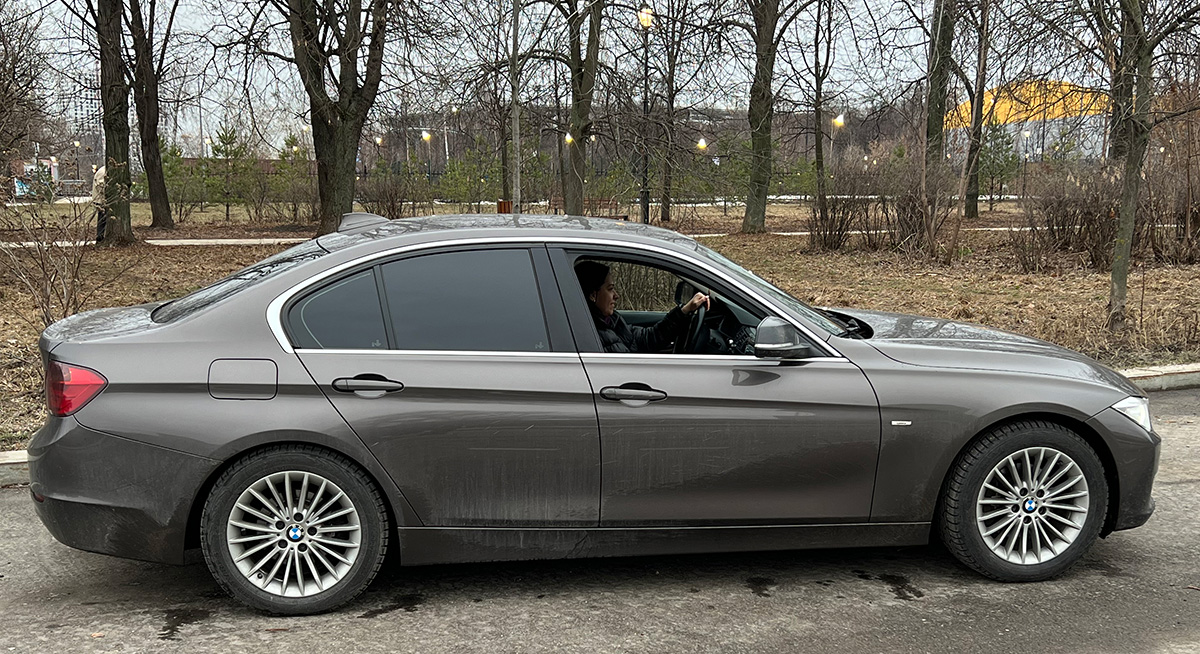 Ни один «китаец» не сможет сравниться с «Бумерами»: отзыв владелицы 9-летней BMW 320d xDrive