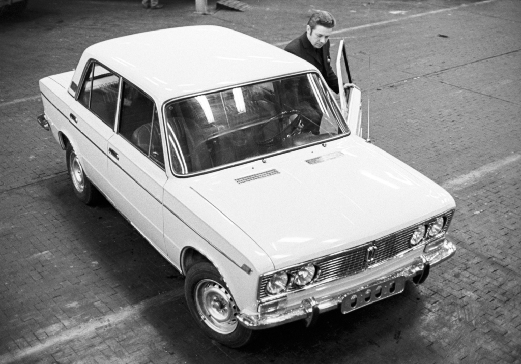 Секретка, «клюшка», кодовый замок: как советские автовладельцы защищали машину от угона