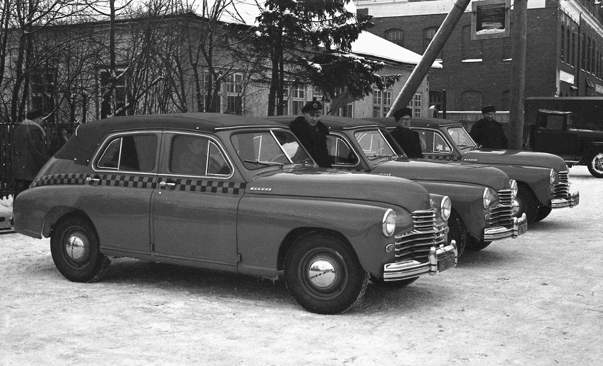 Абсурдный указ: зачем в СССР выпускали кабриолеты, которые были никому не нужны