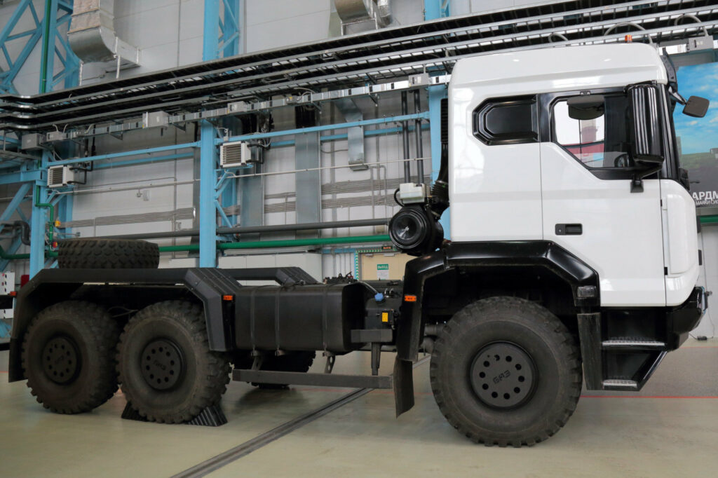 На бывшем питерском заводе Toyota запустят производство грузовиков БАЗ