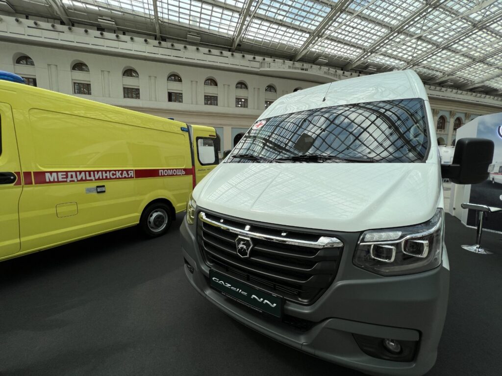 Здоровья на всех хватит: в Москве показали новые модификации медицинских автомобилей ГАЗ