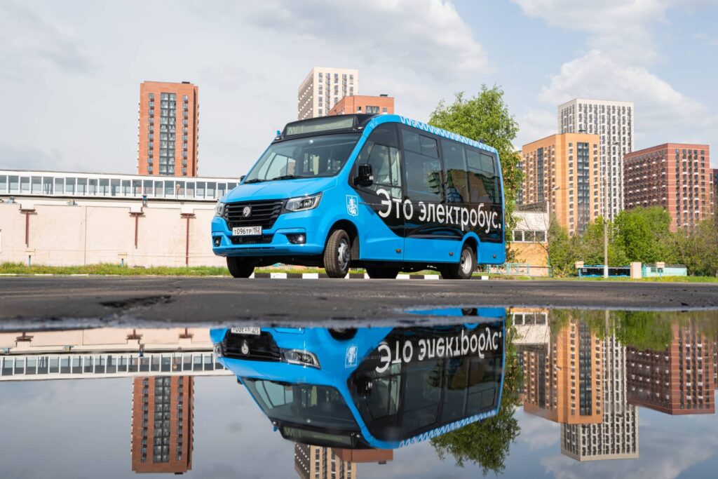 В Москве запустили в тестовую эксплуатацию электробус «Газель e-City»