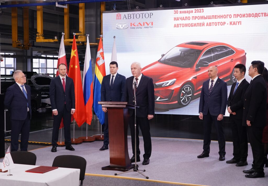 От китайской «Лады» до своих электромобилей: куда идет российский автопром