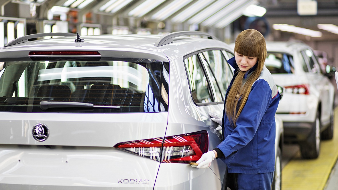 ГАЗ включил заднюю: завод отказался от гигантского иска к VW