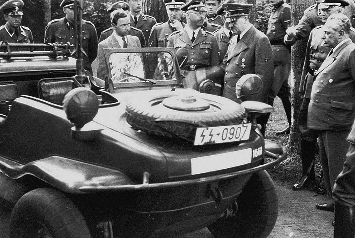 Фиаско «швиммвагена»: почему чудо-вездеход Фердинанда Порше не помог немцам на Курской дуге