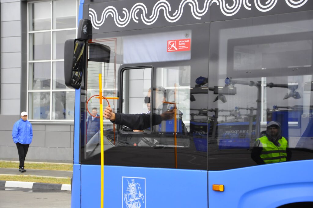 В России определили лучших водителей автобусов