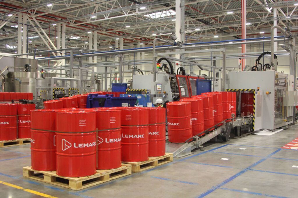 Вместо Total: в России запущено производство смазочных материалов Lemarc