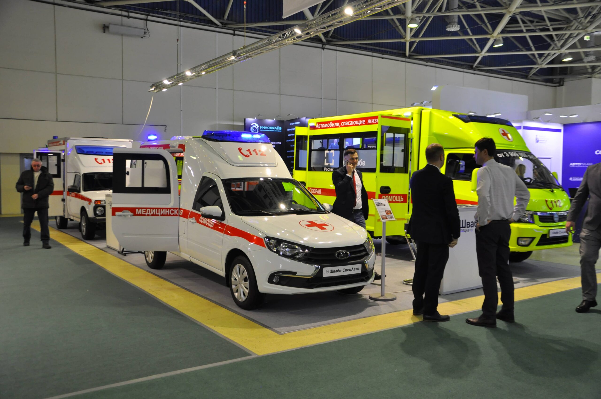 Доктор едет: какие машины скорой помощи сейчас выпускают в России