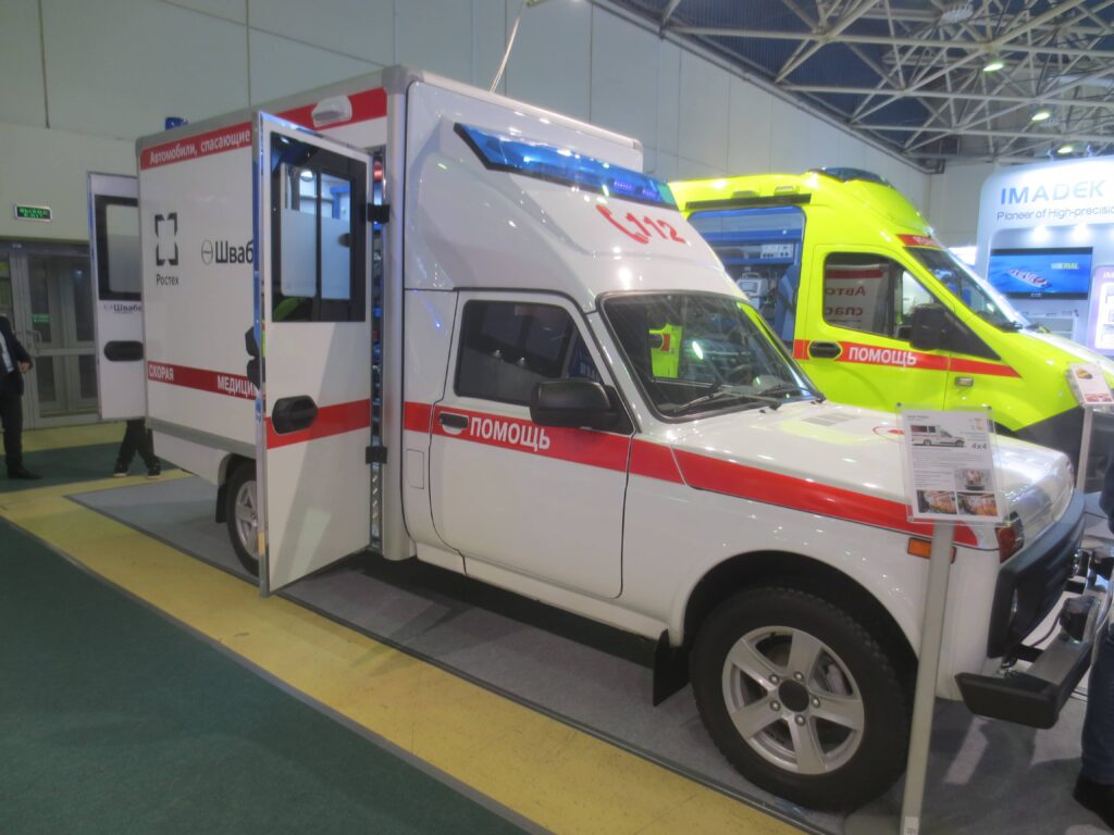 Доктор едет: какие машины скорой помощи сейчас выпускают в России