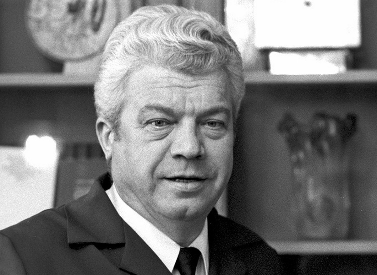 Валентин Петрович Коломников (24.04.1930 — 13.02.1992)