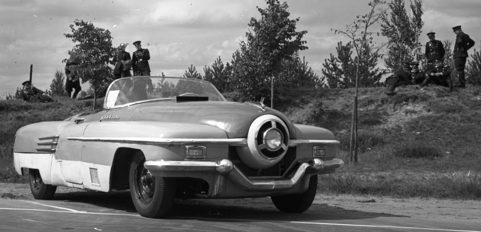 ЗИЛ против GM: какими были «автомобили мечты» в СССР и США