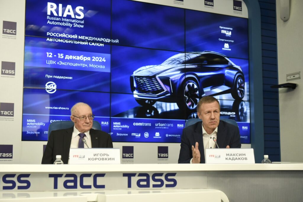 В России одновременно пройдут три крупнейшие автомобильные выставки