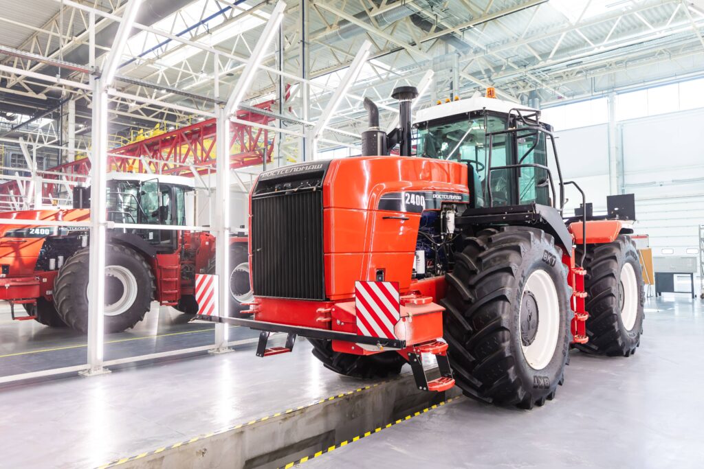 В России открылся новый тракторный завод