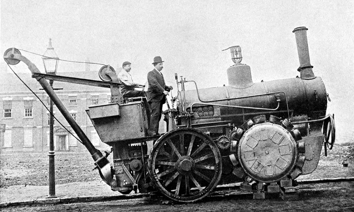 Британец Джозеф Брама Диплок получил 19 октября 1893 года патент GB 189319682 на «Улучшение передачи мощности на опорные колёса локомотива с зубчатой трансмиссией для обычных и железных дорог». Его тягач был полноприводным, полноуправляемым, да ещё и ротопедом — башмаки колёс, по замыслу, не только увеличивали опорную поверхность, но и отталкивались от неё! Тянул за собой 87 тонн. Построен в октябре 1899 года.