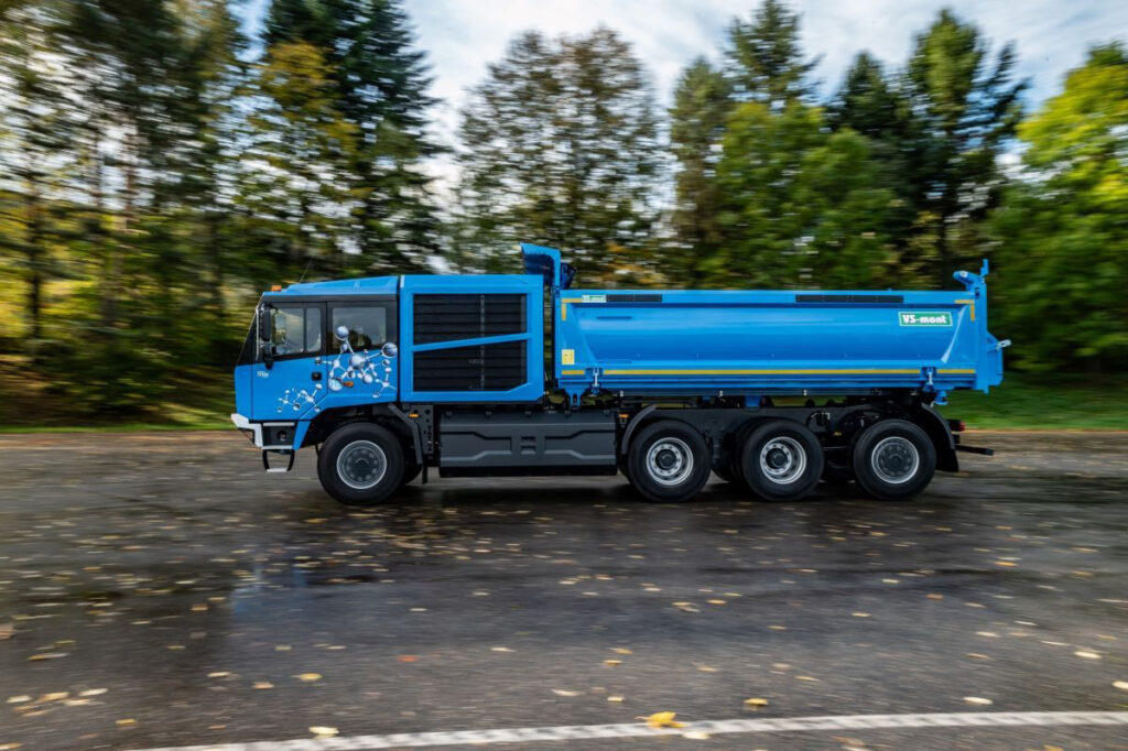 Tatra Trucks построит тяжелый внедорожник на топливных элементах