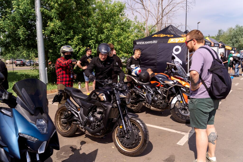 В Москве прошел большой тест-драйв китайских мотоциклов