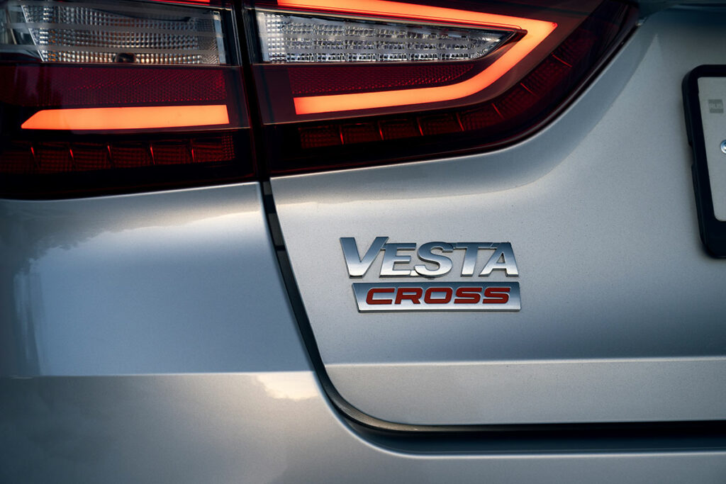 «Китайцы» и рядом не стояли: тест Lada Vesta с вариатором
