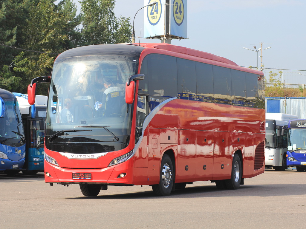 Названы самые популярные марки автобусов среди россиян